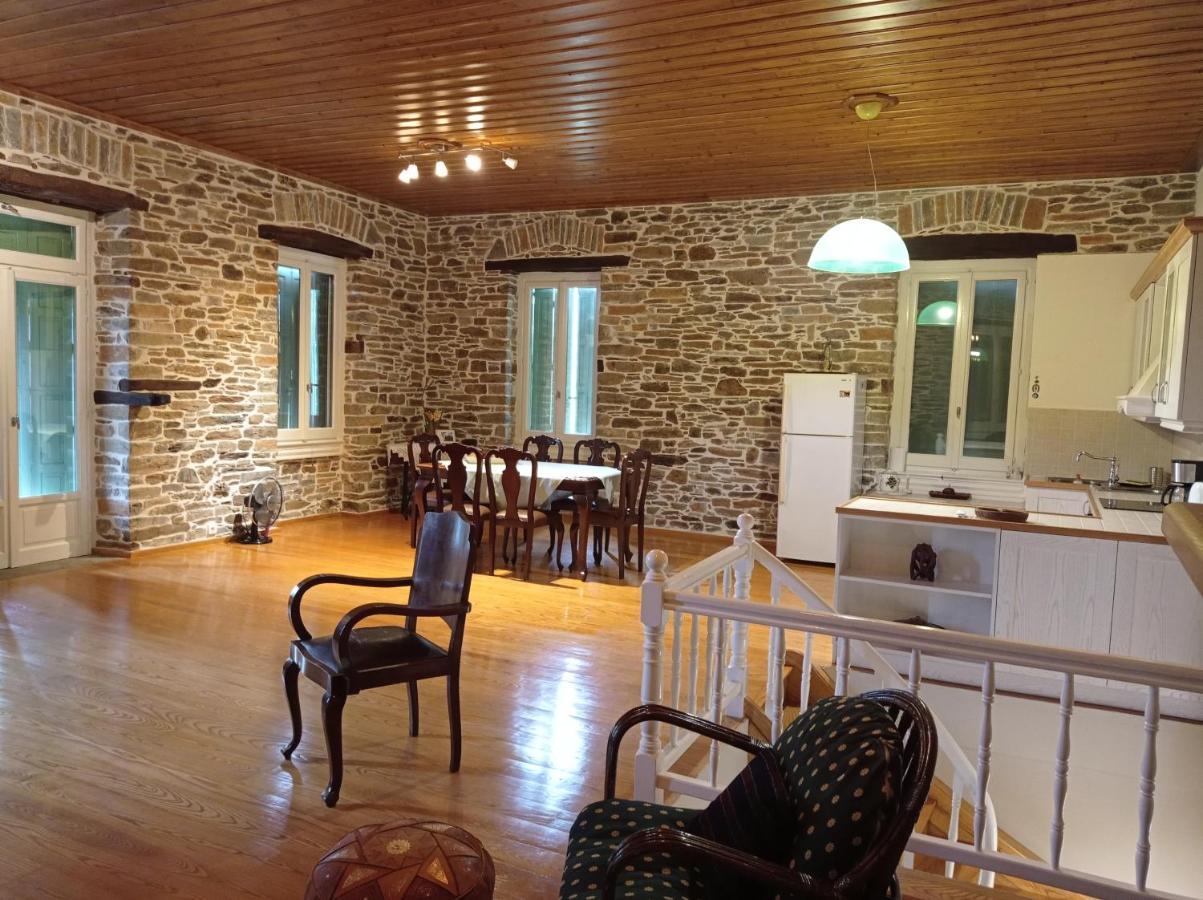 Marina Traditional Stonehouse Afetai Exterior photo